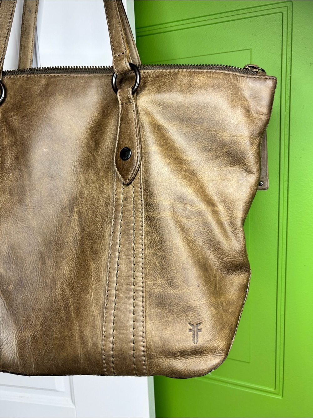 Frye Leather Melissa Zip Shopper Purse Tote Bag Khaki - Picture 4 of 12